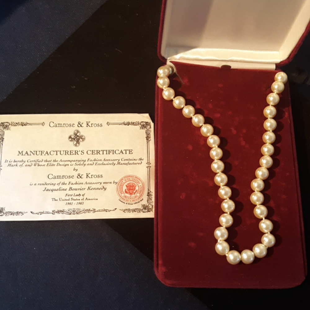 Camrose and kross pearl necklace